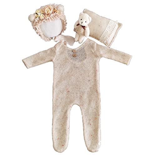 4 Stücke Baby Fotografie Prop Outfits, Neugeborene Jungen Mädchen Fotoshooting Kostüme Niedlicher Foto Prop Strick Strampler Kleidung + Hut + Bärenpuppe + Kissen Neugeboren Geschenk von Surakey