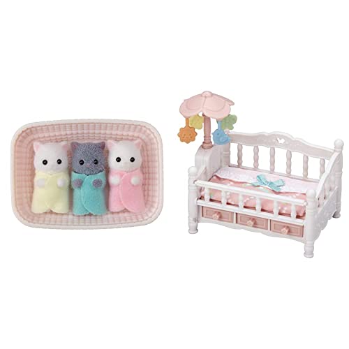 Sylvanian Families 5458 Perserkatzen Drillinge - Figuren für Puppenhaus & 5534 Babybett mit Mobile - Puppenhaus Spielset von Sylvanian Families