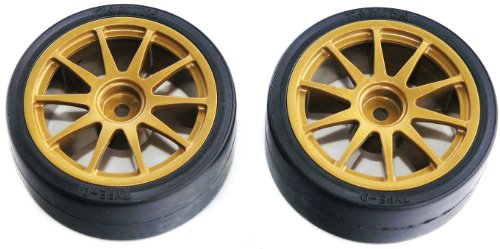 Tamiya 300051219 - Driftreifen Typ D mit Felgen, 26 mm, 2 Stück, Gold von TAMIYA