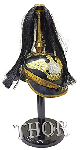 Handgefertigter schwarzer Leder-Helm, Halloween, Messing, deutsche Pickelhaube, Offiziershelm, schwarze Feder mit Ständer von THOR INSTRUMENTS