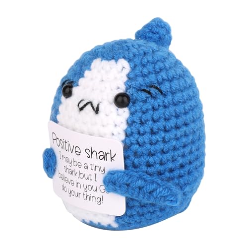 TOYMIS Gehäkelte Hai-Puppe, EIN Emotionales Aufmunterungsgeschenk EIN Handgefertigtes Aufmunterndes Meerestier-Geschenk für Frauen Männer und Kinder Geburtstagsdeko TOYMIS Gehäkelte Hai-Puppe, EIN Emotionales Aufmunterungsgeschenk EIN Handgefertigtes Aufmunterndes Meerestier-Geschenk für Frauen Männer und Kinder Geburtstagsdeko von TOYMIS