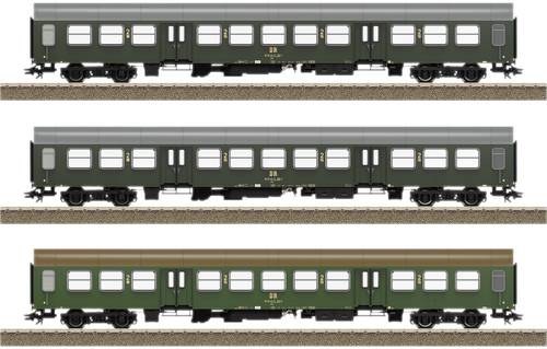 TRIX H0 23180 H0 3er-Set Personenwagen Halberstädter der DR von TRIX H0