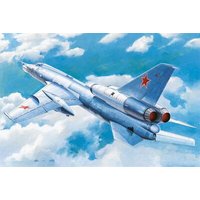 TRUMPETER 751695 1:72 TU-22K Blinder B von TRUMPETER