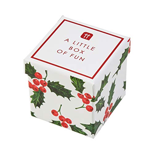 Talking Tables 60 Stück Weihnachtliches Tischtriviaspiel – Interaktives Quiz mit Scharaden für die ganze Familie – Partyspiel für Kinder und Erwachsene – 6 cm Geschenkbox Talking Tables 60 Stück Weihnachtliches Tischtriviaspiel – Interaktives Quiz mit Scharaden für die ganze Familie – Partyspiel für Kinder und Erwachsene – 6 cm Geschenkbox von Talking Tables