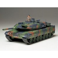 TAMIYA 300035242 1:35 BW KPz Leopard 2A5 (1) von Tamiya