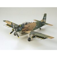 TAMIYA 300061073 1:48 Douglas A-1J Skyrider US von Tamiya