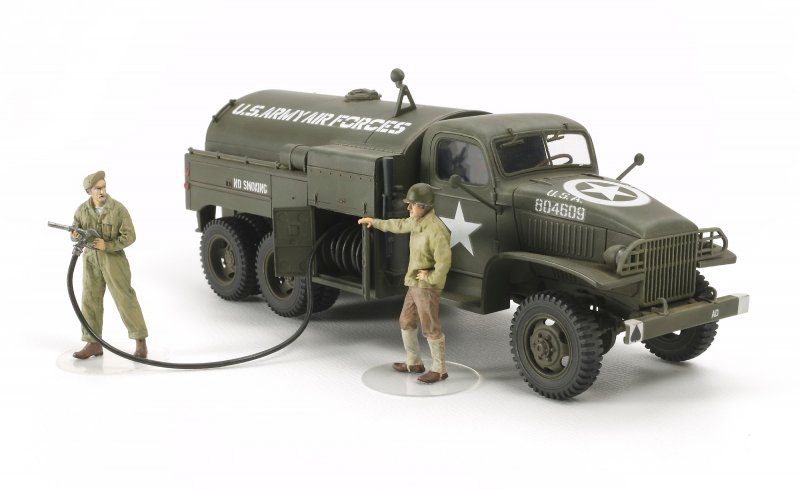 US WWII 2,5to 6x6 Flugfeld Tankwagen (2 Figuren) von Tamiya