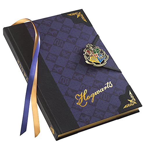 The Noble Collection NN7335 Harry Potter Premium Notizbuch Hogwarts Wappen Hardcover, gebunden, mit handemailliertem Emblem, liniert von The Noble Collection