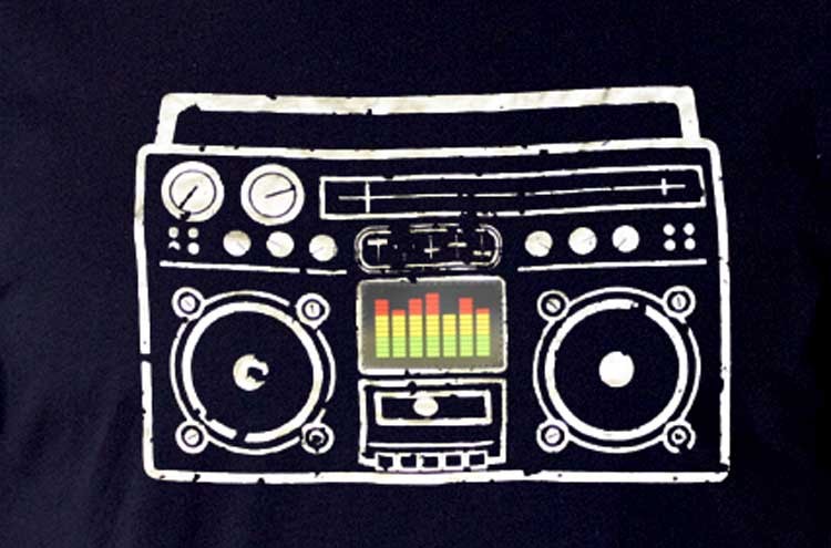 T-Shirt Boombox Grösse S von Mad Monkey