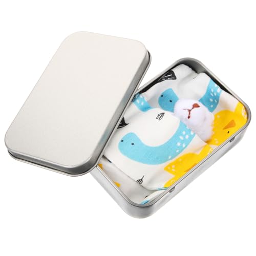 Toyvian Mini Plüschbär in Weißer Blechdose Weiches Kuscheltier Ornament Niedliches Mini Stofftier für Kinderzimmer Dekoration und Toyvian Mini Plüschbär in Weißer Blechdose Weiches Kuscheltier Ornament Niedliches Mini Stofftier für Kinderzimmer Dekoration und von Toyvian