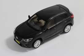 Mazda CX-5 2012 schwarz Modellauto 43027 Triple9 1:43 von Triple9