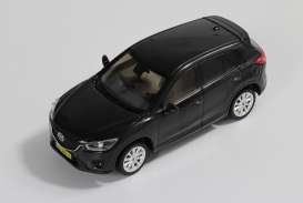 Mazda CX-5 2012 schwarz Modellauto 43027 Triple9 1:43 Mazda CX-5 2012 schwarz Modellauto 43027 Triple9 1:43 von Triple9