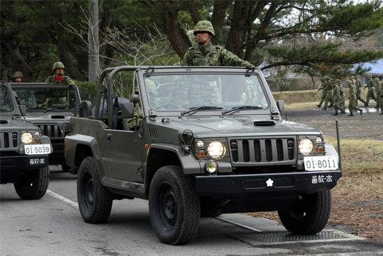 Japanese type 73 Jeep - New type von Trumpeter