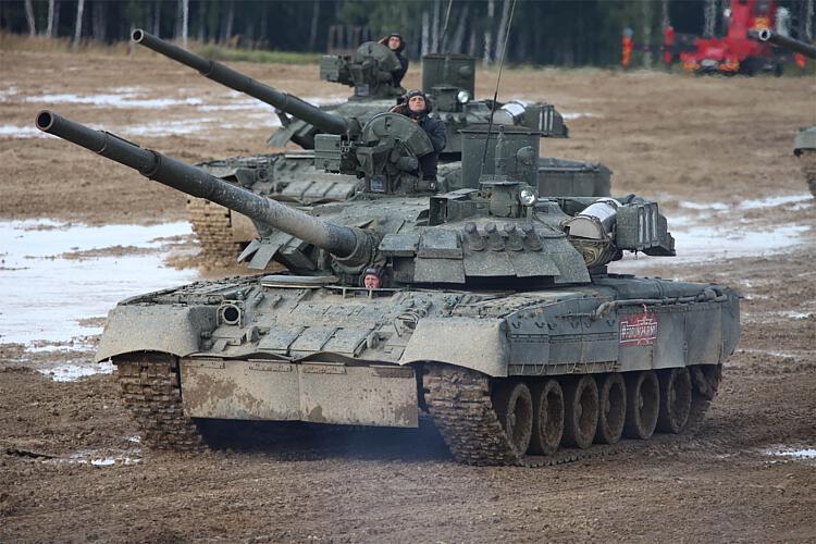 Russian T-80UE-1 MBT von Trumpeter