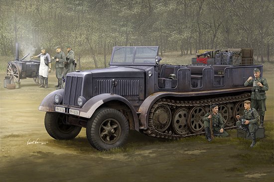 Sd.Kfz.8 (DB9) Half-Track Artillery Tractor von Trumpeter