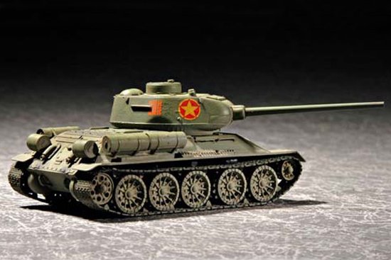 Soviet T-34/85 Model 1944 von Trumpeter