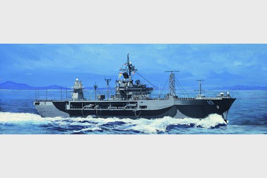 USS Blue Ridge LCC-19 von Trumpeter