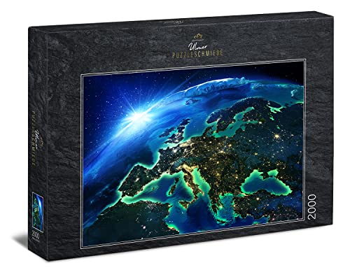 Ulmer Puzzleschmiede - Puzzle Lights of Europe - 2000 Teile Puzzle - spektakuläres Puzzlemotiv von Europa aus der Weltraum-Perspektive bei Nacht von Ulmer Puzzleschmiede