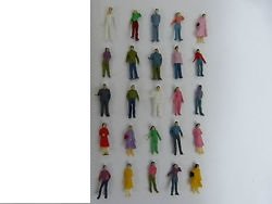 100 bemalte Figuren Reisende zu Spur Z 100 bemalte Figuren Reisende zu Spur Z von Archifreunde