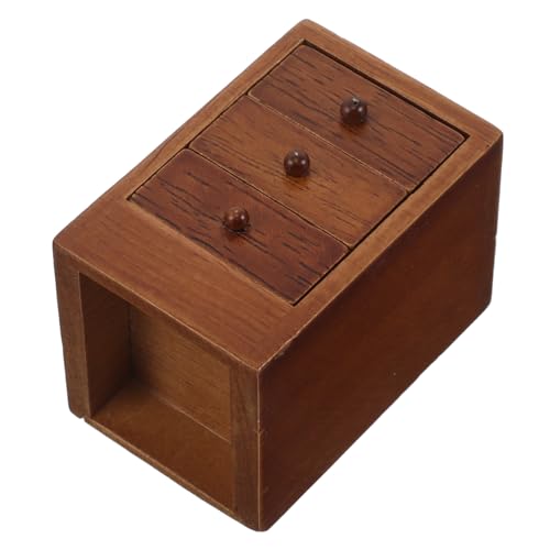 VANZACK Puppenhaus Miniatur Nachttisch aus Massivem Gummibaumholz Dreifach Kommode in Kastanienfarbe Platzsparendes Möbelmodell für Puppenhaus Schlafzimmer Dekoration VANZACK Puppenhaus Miniatur Nachttisch aus Massivem Gummibaumholz Dreifach Kommode in Kastanienfarbe Platzsparendes Möbelmodell für Puppenhaus Schlafzimmer Dekoration von VANZACK