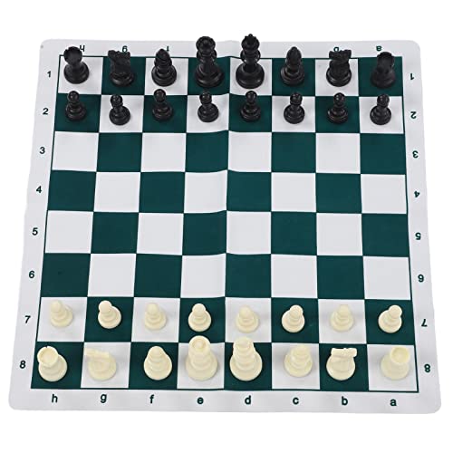 VGEBY Schachspiel, Kunststoff-Schachbrett-Set, Desktop-Spiel mit 50x50cm Kunstleder-Brett, für Party-Camping-Entspannung, Schach, Freizeitsport, Strategie, 6+, 1 Spieler VGEBY Schachspiel, Kunststoff-Schachbrett-Set, Desktop-Spiel mit 50x50cm Kunstleder-Brett, für Party-Camping-Entspannung, Schach, Freizeitsport, Strategie, 6+, 1 Spieler von VGEBY
