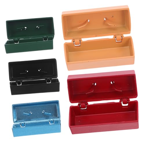 VICASKY 5 Stück kleine Werkzeugkiste Puppenhauszubehör dekorativer Kleiner Werkzeugkoffer Puppenhaus -Szenenzubehör Miniatur-Werkzeugkoffer aus Miniatur -Toolbox Mini Möbel Metall VICASKY 5 Stück kleine Werkzeugkiste Puppenhauszubehör dekorativer Kleiner Werkzeugkoffer Puppenhaus -Szenenzubehör Miniatur-Werkzeugkoffer aus Miniatur -Toolbox Mini Möbel Metall von VICASKY