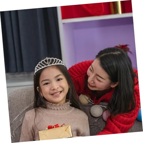 Veemoon 4 Stück Kindergeburtstagskrone mit Funkelnden Strasssteinen Leichte Langlebige Prinzessin haarreifen für Mädchen Vielseitig für Party Cosplay und Fotoshootings Geeignet Veemoon 4 Stück Kindergeburtstagskrone mit Funkelnden Strasssteinen Leichte Langlebige Prinzessin haarreifen für Mädchen Vielseitig für Party Cosplay und Fotoshootings Geeignet von Veemoon