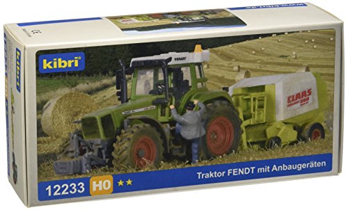 Viessmann 12233 - H0 Traktor FENDT mit Anbaugeräten von Kibri