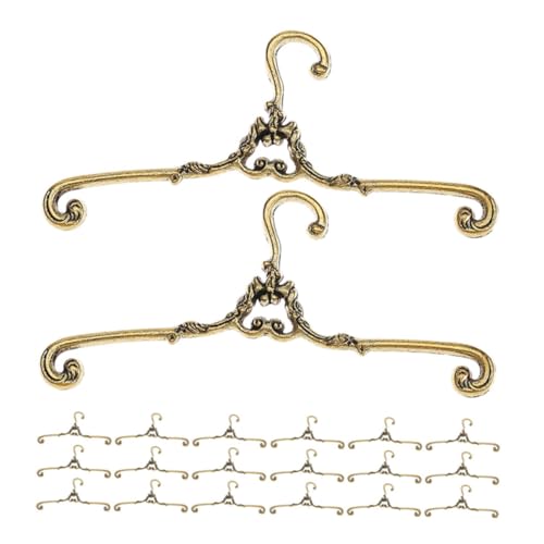 WOONEKY 48 Stück Teiliges Miniatur Metall Puppenkleiderbügel Stabile Vintage Kleiderständer für Puppenhaus Garderobe zur Präsentation und Einfachen Organisation von Puppenoutfits WOONEKY 48 Stück Teiliges Miniatur Metall Puppenkleiderbügel Stabile Vintage Kleiderständer für Puppenhaus Garderobe zur Präsentation und Einfachen Organisation von Puppenoutfits von WOONEKY