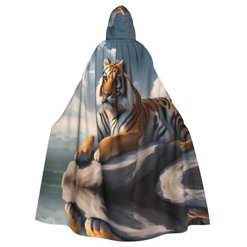 WZYWHJ Majestätischer Tiger ruht auf einem Felsen mit bewölktem Himmelsmuster, Aldult Qualität, Cosplay-Poncho mit Kapuze, Umhang für Damen und Herren, Halloween von WZYWHJ