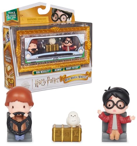 Wizarding World Harry Potter - Micro Magical Moments Sammelfiguren Multipack "Ford Anglia" mit Harry Potter, Ron Weasley, Eule Hedwig und Setzkasten, für Kinder ab 6 Jahren, Fanartikel von Wizarding World