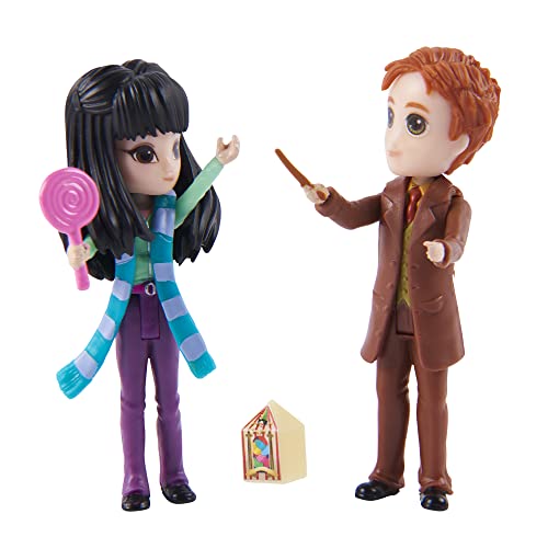 WIZARDING WORLD Harry Potter, Magical Minis Cho Chang und George Weasley Figuren-Set mit 2 Puppenzubehör, Kinderspielzeug ab 6 Jahren von Wizarding World