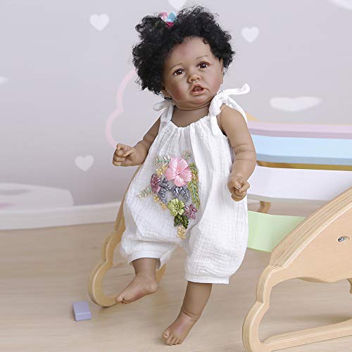 YIHANGG 56CM Realistische Wiedergeborene Puppe Afroamerikaner Baby Neugeborene Puppe Weich Ganzkörper Silikon 100% Handgefertigte Sammlerstücke Wasserdichtes Waschbares Kinderspielzeug von YIHANGG