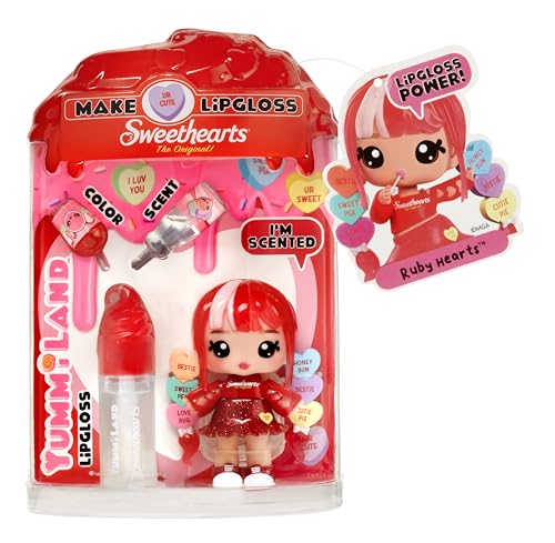 Yummiland x Sweethearts Lip Gloss Puppe - Ruby Hearts - mit DIY Lipgloss-Set, Geeignet für Kinder ab 4 Jahren von YUMMI LAND