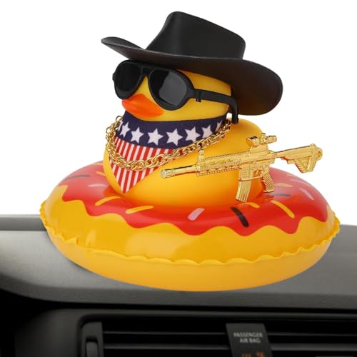 Ynnhik Gummi-Auto-Ente - Armaturenbrett, West Cowboy Duck Zubehör für Armaturenbrett, Gelbe Gummiente mit Mini-Sonnenhut, Schwimmring, Halskette und Sonnenbrille für den Esstisch von Ynnhik