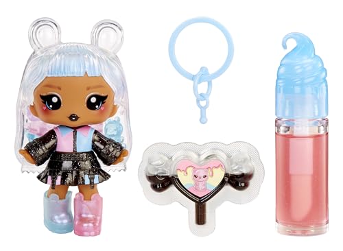 Yummiland Lip Gloss Doll: Sour Sweeties - Gabi Gummybear - Enthält 1 Puppe, DIY-Lipgloss + Abnehmbarem Schlüsselanhänger, Kosmetik-Spiel, Sammlerstück, Geeignet für Kinder ab 4 Jahren Yummiland Lip Gloss Doll: Sour Sweeties - Gabi Gummybear - Enthält 1 Puppe, DIY-Lipgloss + Abnehmbarem Schlüsselanhänger, Kosmetik-Spiel, Sammlerstück, Geeignet für Kinder ab 4 Jahren von Yummiland