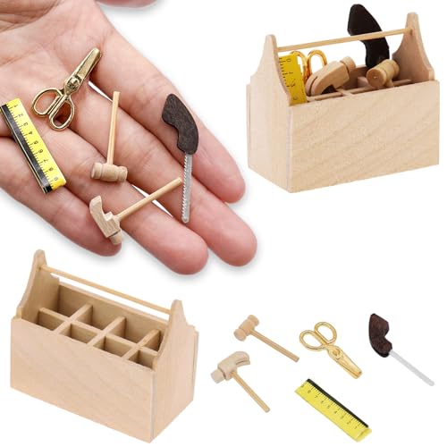 Wichtel Zubehör Weihnachten Set, Wichtel Werkzeugkasten Set mit Holz Mini Werkzeugkiste Scheren Hammer Säge Miniatur Werkzeug Set, Miniatur Werkzeug Set Puppenhaus Zubehör Wichtelzubehör 1:12 von ZEACKUQ