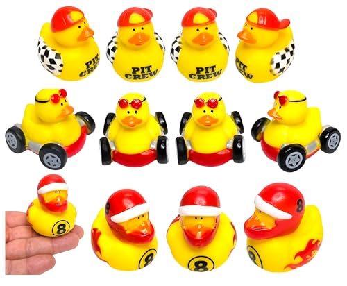 Race Car Driver Gummienten (12 Pack) Rennwagen, Fahrer in Helm und Baseballkappe, Badewannenspielzeug und Jeep Duck Ducking von Zugar Land