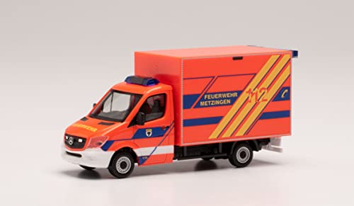 Mercedes-B Sprinter II Kofferaufbau Feuerwehr Metzingen NCV 3 W906 Modell 2006-2018 Version Ab Facelift 2013 H0 1/87 Herpa Modell Auto mit individiuellem Wuns.. von alles-meine.de GmbH