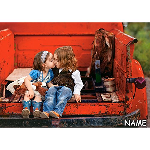 Puzzle 500 Teile - First Kiss - inkl. Name - Mädchen küsst Junge - Oldtimer Auto Fahrzeug - kleine Kinder/Hemd Nostalgie Fotografie erster Kuss - verliebt.. von alles-meine.de GmbH