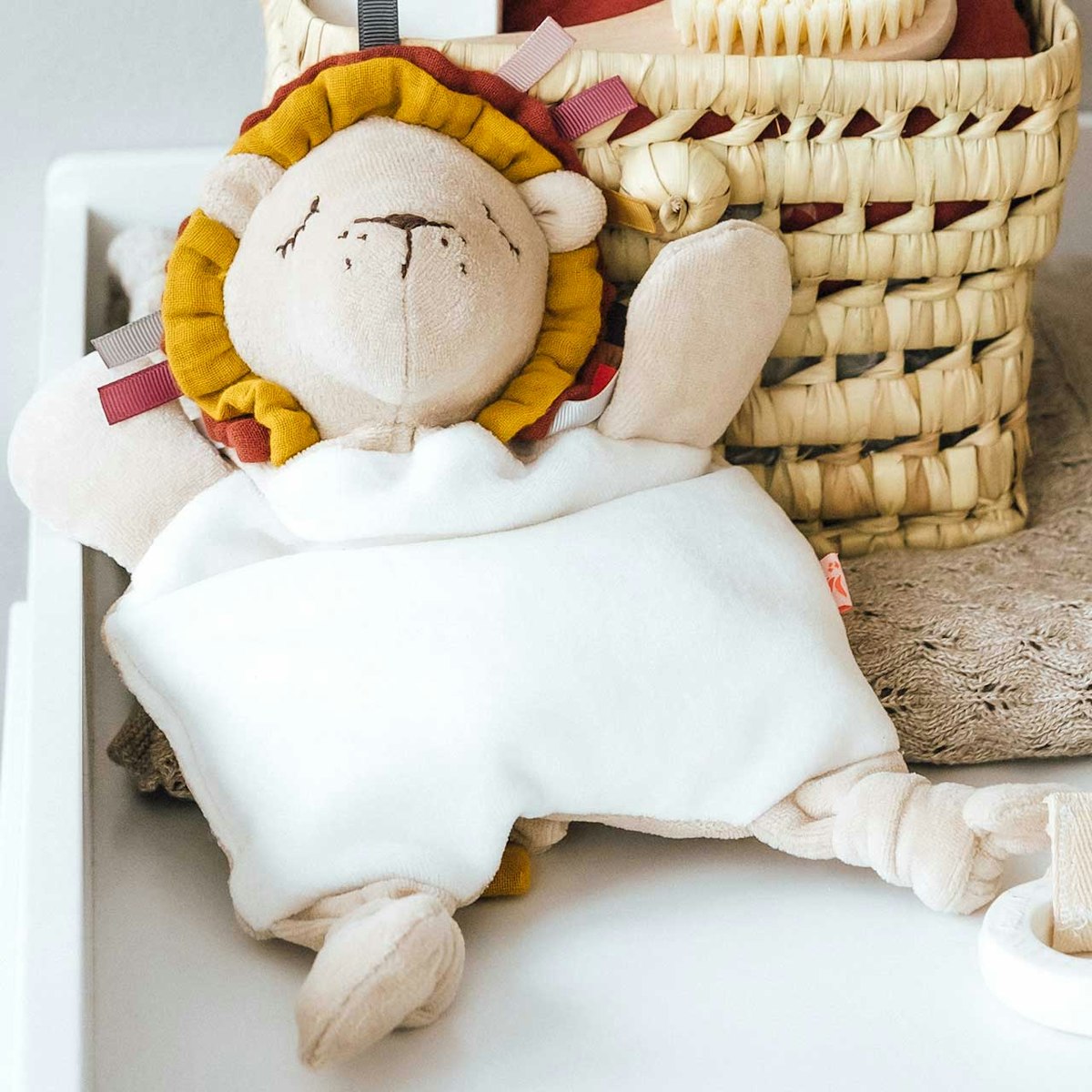 Activity Spielzeug Löwe Activity Spielzeug Löwe