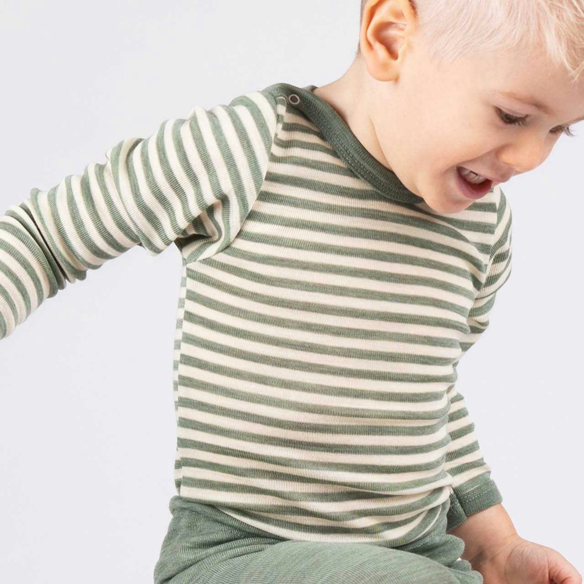 Baby Body langarm mit Druckknöpfen grün 50/56 Baby Body langarm mit Druckknöpfen grün 50/56