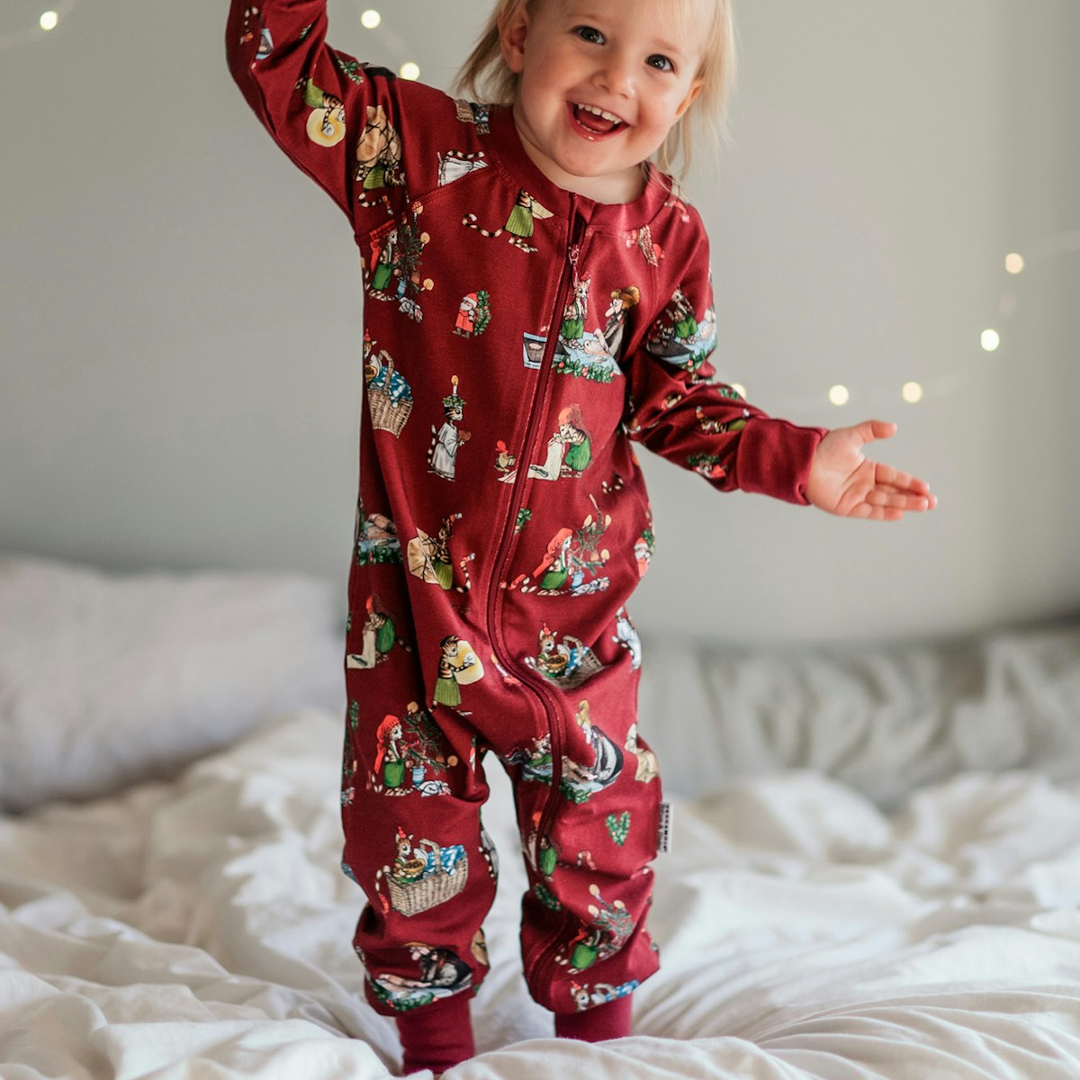 Bambus Schlafanzug Reißverschluss Pettersson & Findus rot 62/68 Bambus Schlafanzug Reißverschluss Pettersson & Findus rot 62/68