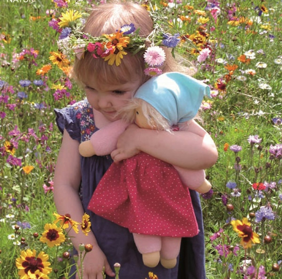 Bio Puppe Lotti rot mit Haaren & ausziehbarer Kleidung Bio Puppe Lotti rot mit Haaren & ausziehbarer Kleidung