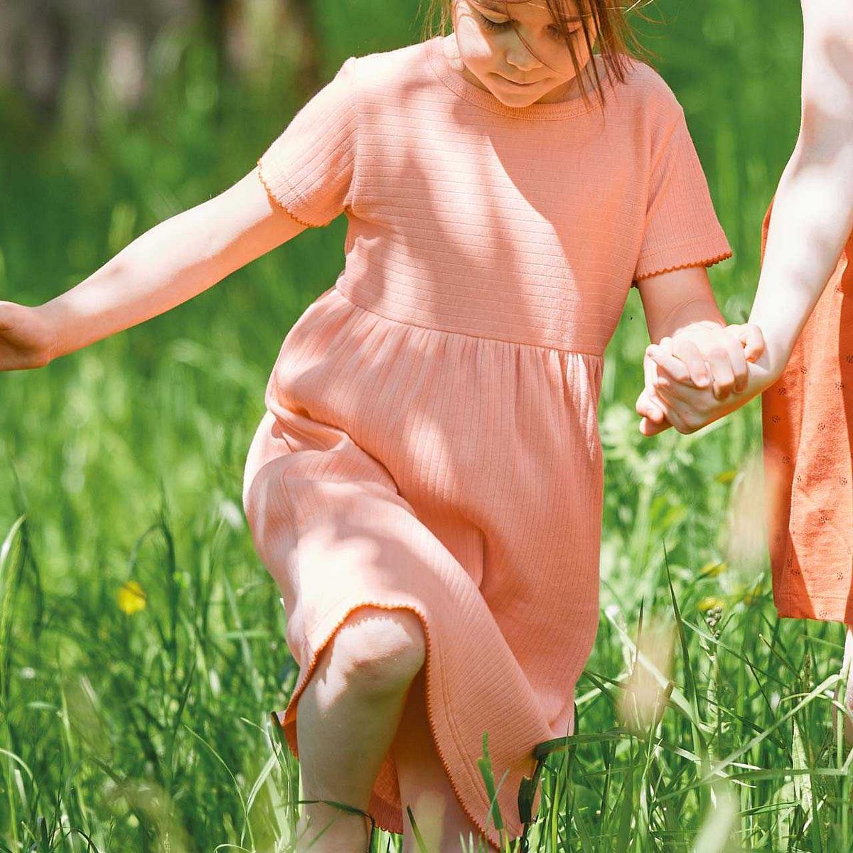 Dehnbares Kleid kurzarm Rippe apricot 74/80 Dehnbares Kleid kurzarm Rippe apricot 74/80