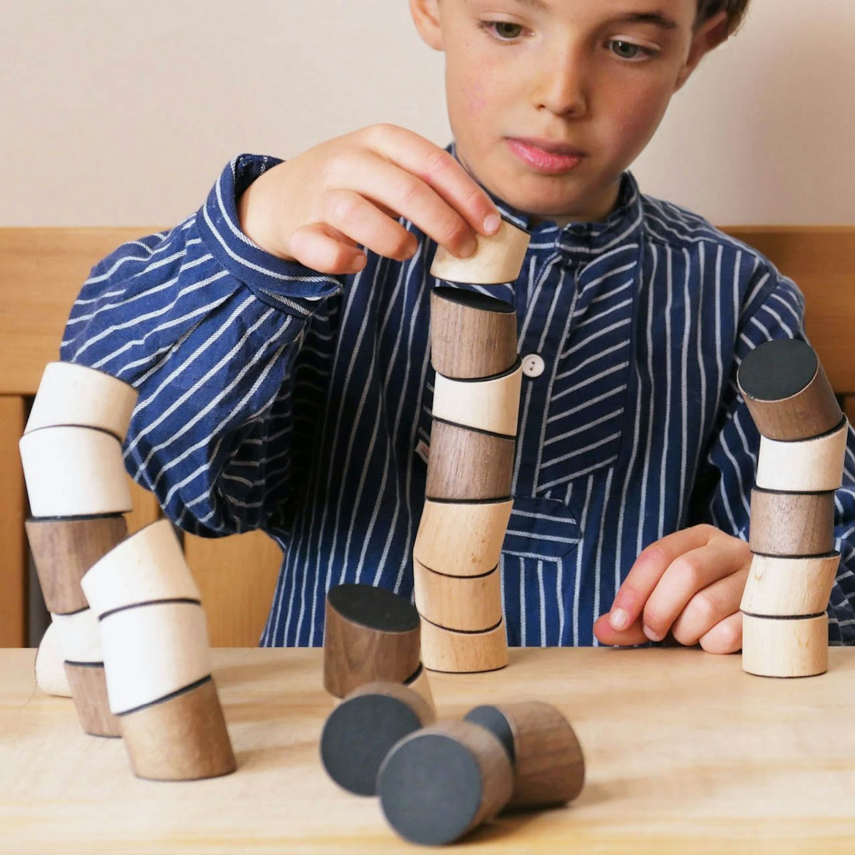 Design Holz Stapelspiel 33 Stück - Jung und Alt Design Holz Stapelspiel 33 Stück - Jung und Alt