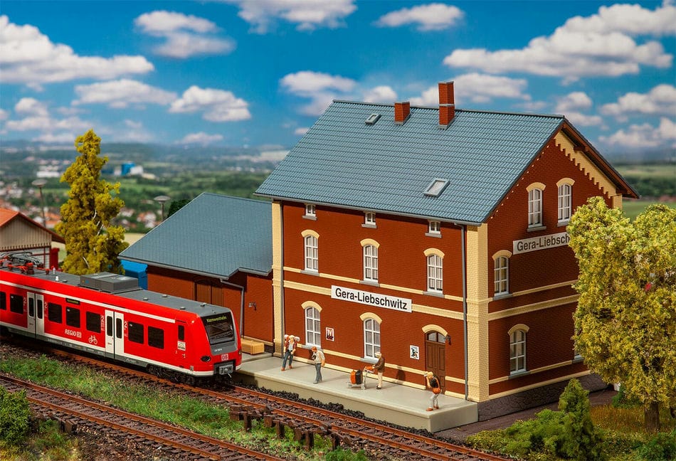 Faller Bahnhof Gera-Liebschwitz H0 Train Station 1:87 191759 Modelleisenbahn