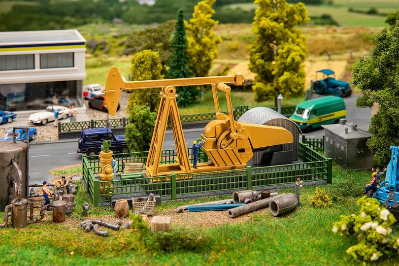 Faller Ölförderpumpe H0 1:87 191813 Modelleisenbahn Pferdekopfpumpe Faller Ölförderpumpe H0 1:87 191813 Modelleisenbahn Pferdekopfpumpe