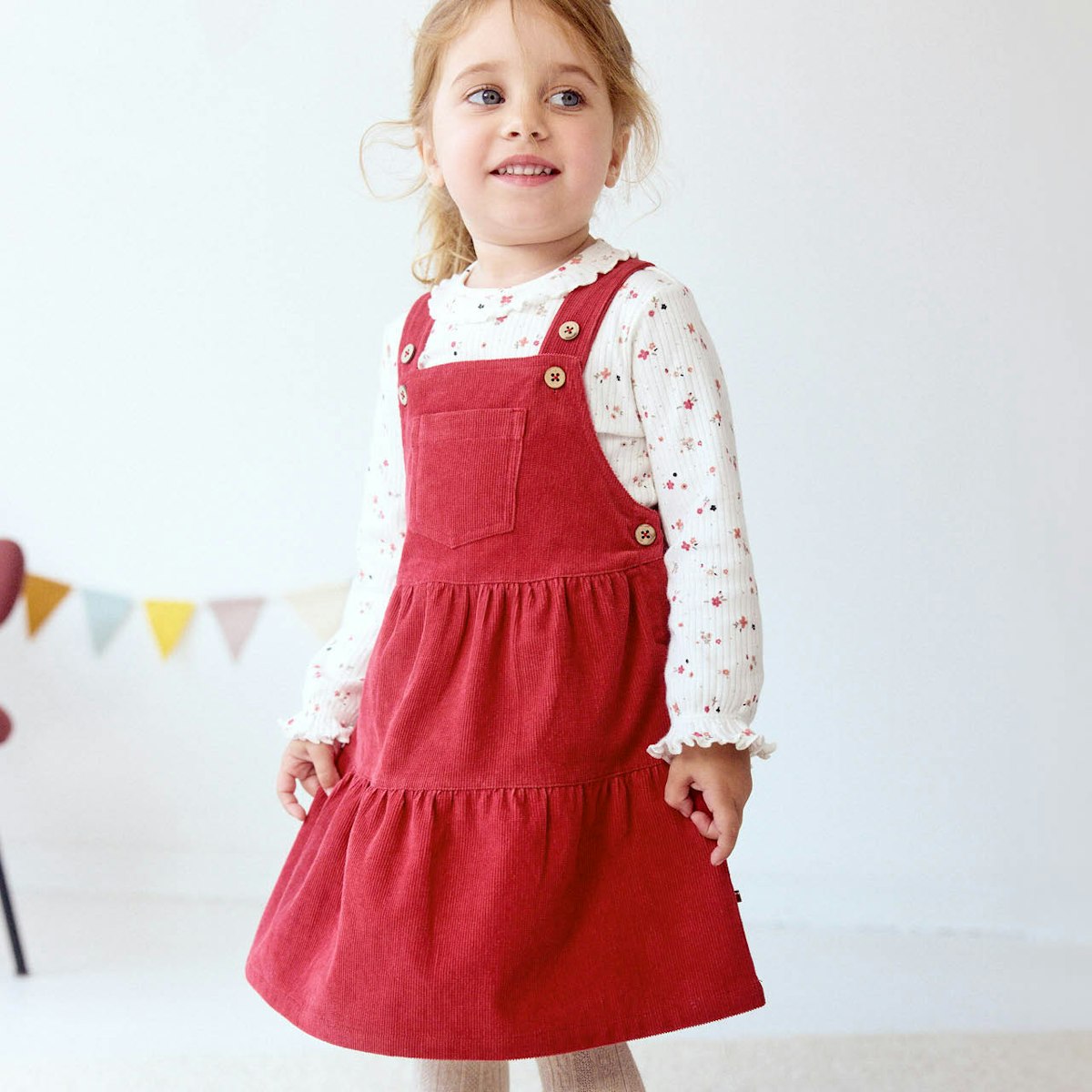 Festes Feincord Latzkleid koralle 98 Festes Feincord Latzkleid koralle 98