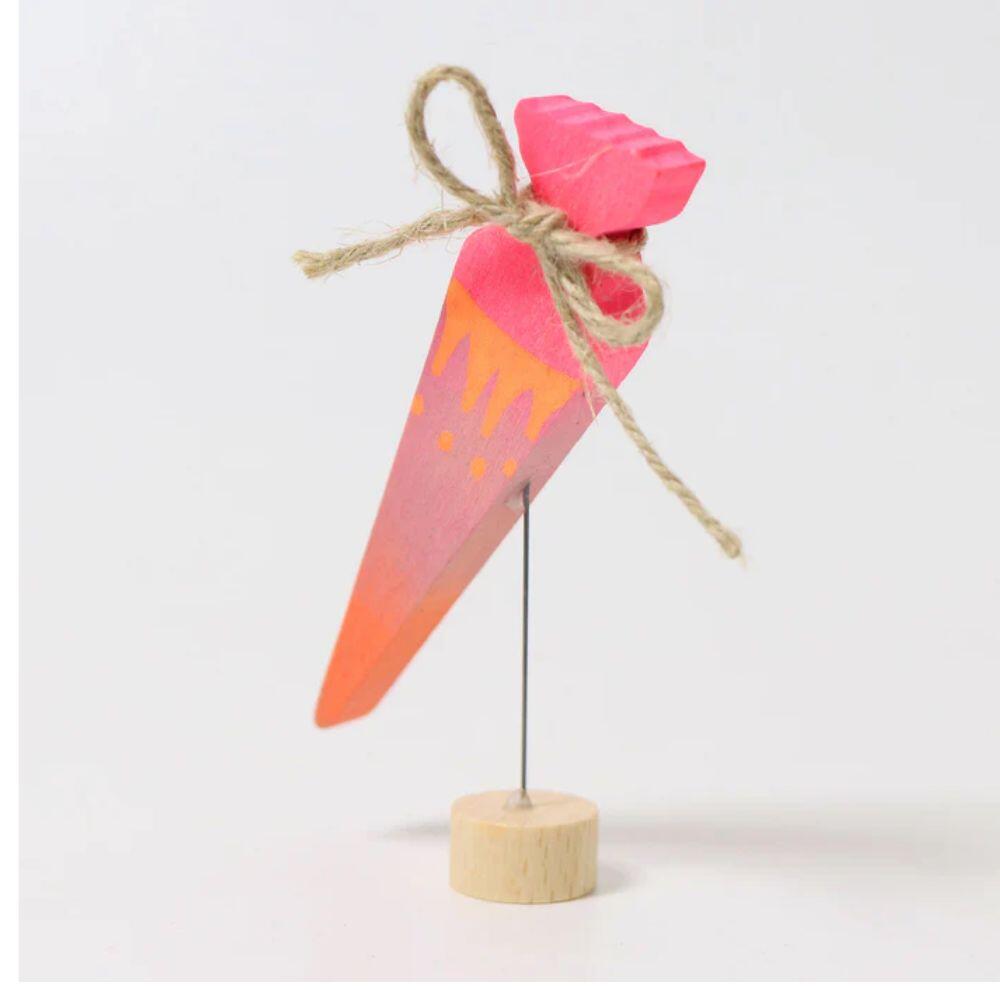 Grimms - Steckfigur Schultüte Neonpink Grimms - Steckfigur Schultüte Neonpink